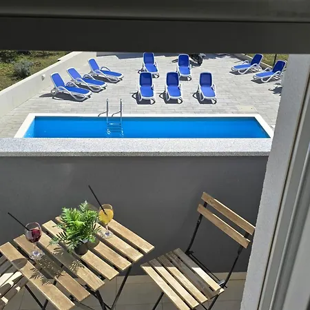Apartments Villa M&M Novalja Exterior photo