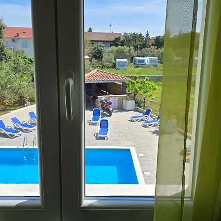 Apartments Villa M&M Novalja Exterior photo