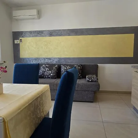 Apartments Villa M&M Novalja Exterior photo