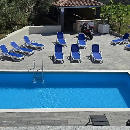 Apartments Villa M&M Novalja Exterior photo
